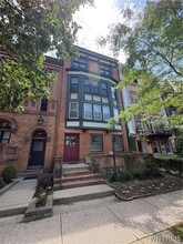 Building Photo - 493 Delaware Ave