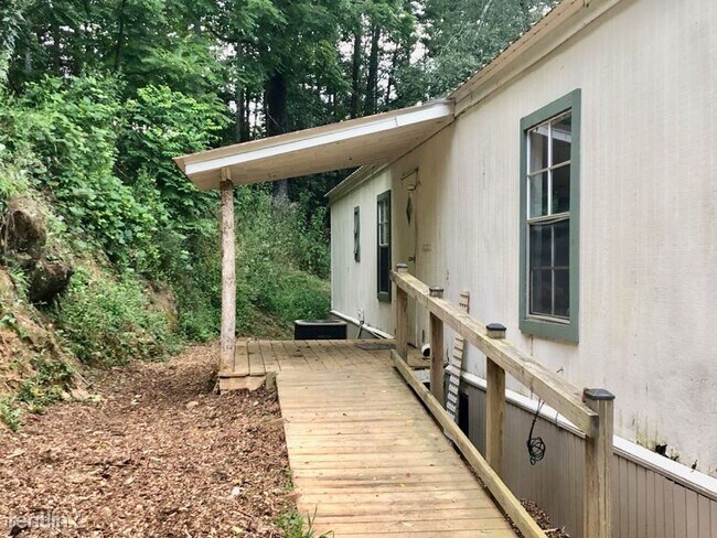 Building Photo - 3 br, 2 bath Mobile Home - 611 Maple Grove Rd