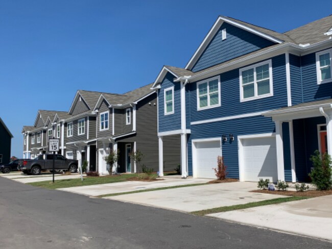 Photo - 6518 Sharks Tooth Trl Townhome