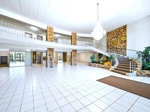 Foto del edificio - 16 E Old Willow Rd