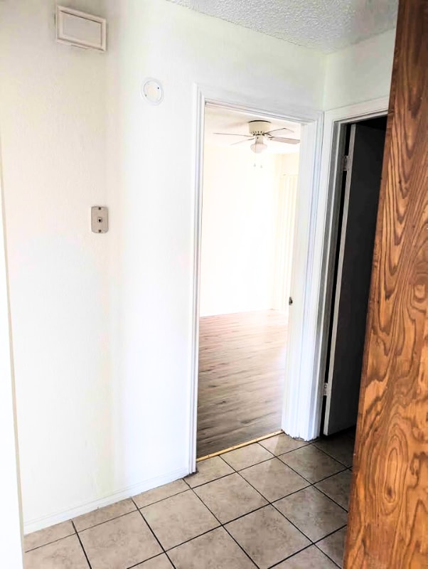 Building Photo - 505 Hackberry St