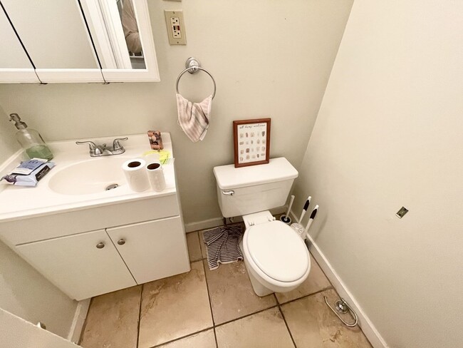 Foto del edificio - 671 Massachusetts Ave