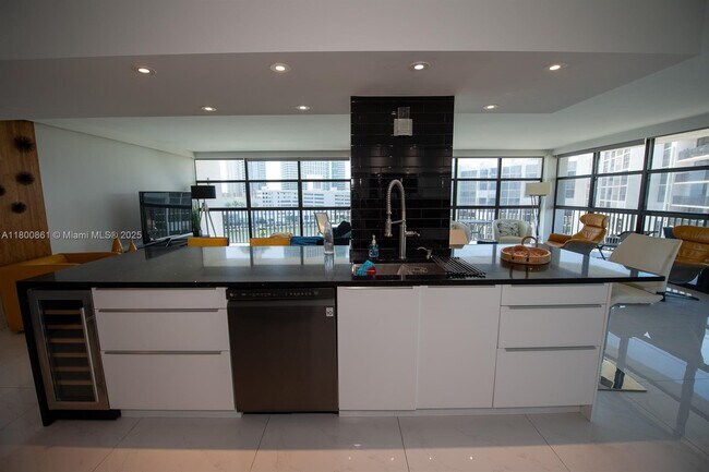 Foto del edificio - 600 Parkview Dr