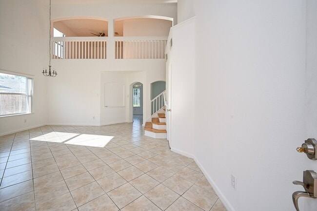 Building Photo - 18135 Brightwood Park Ln