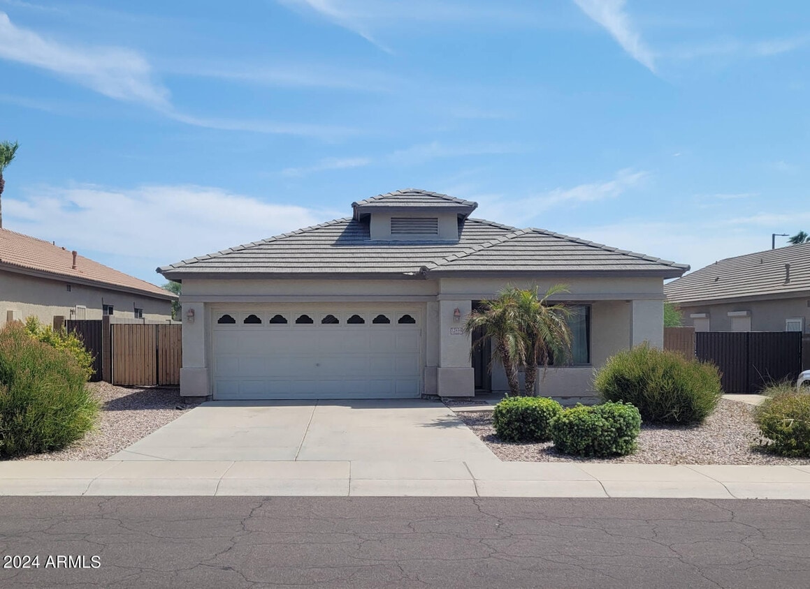 Foto principal - 12859 W Modesto Dr