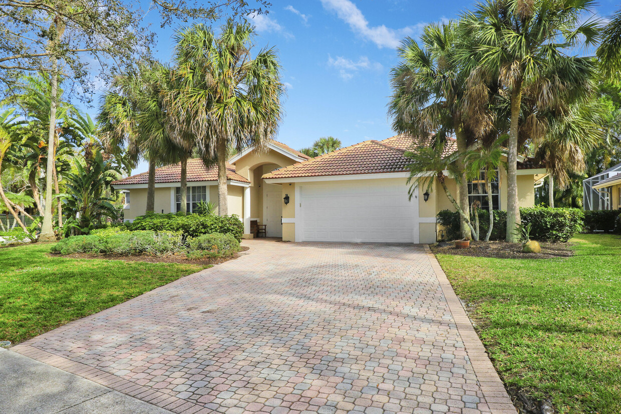 Foto principal - 6995 Cypress Cove Cir