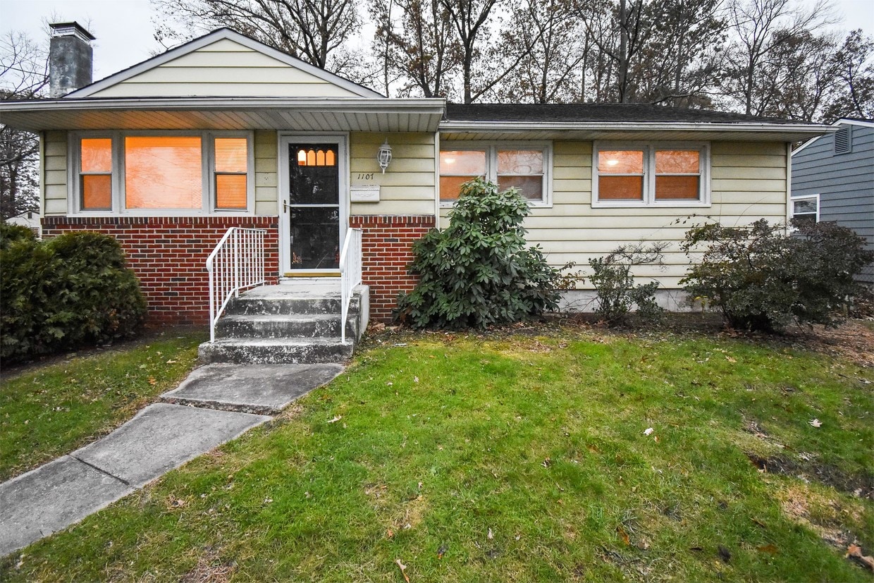 1107 Hickory St, Delanco, NJ 08075 House Rental in Delanco, NJ