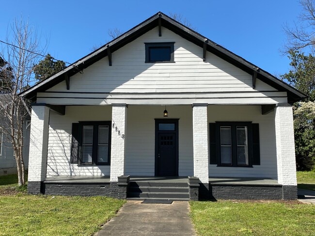 Building Photo - 1113 Avon Ave SW