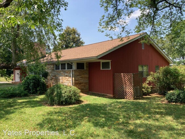 Building Photo - 4 br, 3 bath House - 122 West Scanlon Street