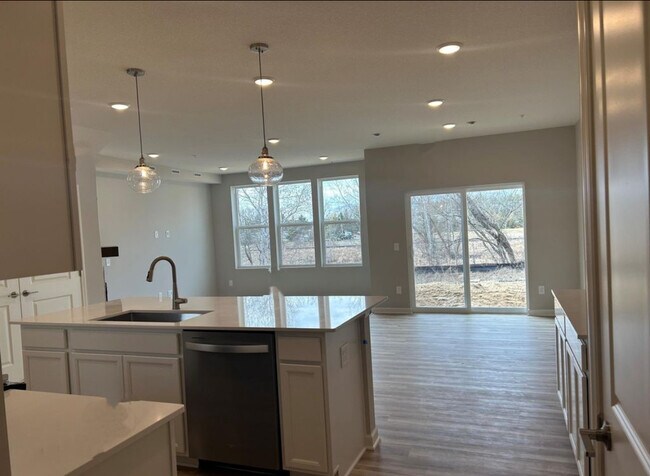 Building Photo - 4913 Avery Ct