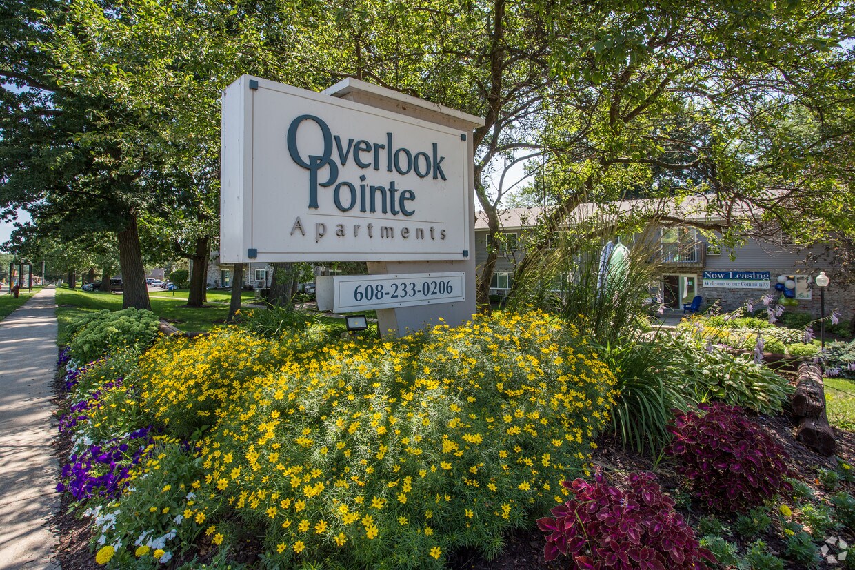 Overlook Pointe Apartments 5405 Century Ave Middleton, WI