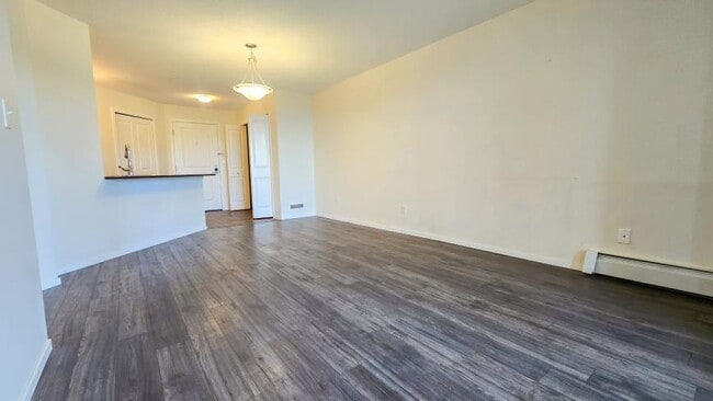 Photo du bâtiment - 2.0 bedroom in Calgary Alberta T2X 2B9