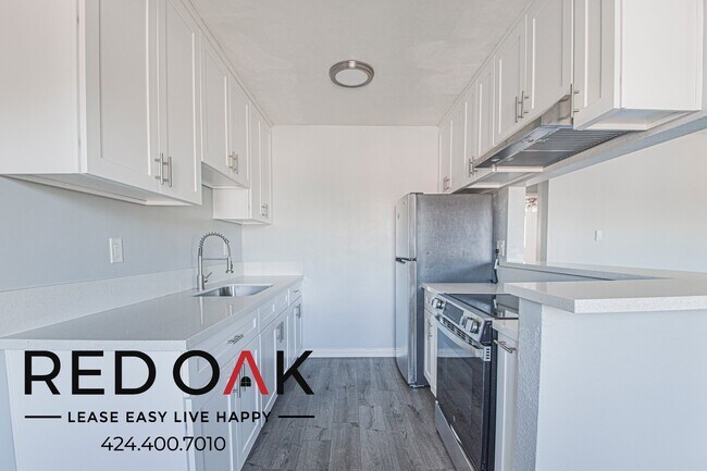 Foto del edificio - 927 Daisy Ave