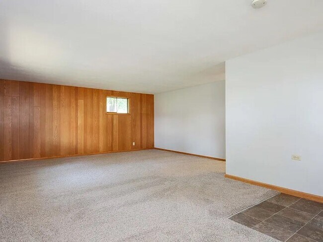 Building Photo - 4 Bed | 2 Bath One-level living in St. Ant...