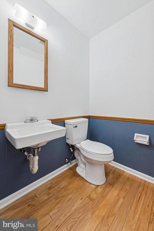 Building Photo - 120 Caernarvon Ct