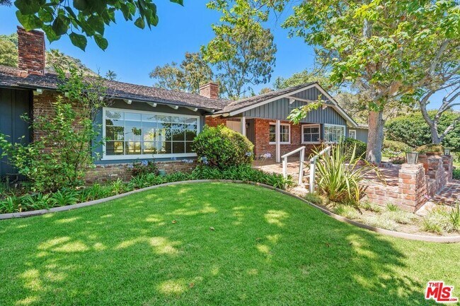 Foto del edificio - 6363 Sycamore Meadows Dr