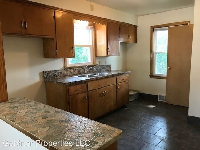 Foto del edificio - 3 br, 1 bath House - 6457 W Leon Terrace