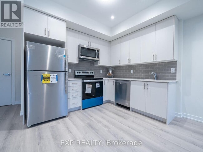 Building Photo - 3566 Colonial Dr