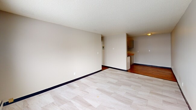 Building Photo - 9515-9100 100 Ave.