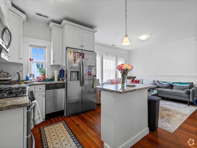 Building Photo - 78 Bowdoin St