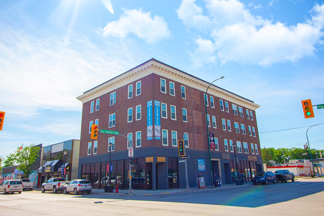 300 Taché Av Unit 2Bedroom Suite, Winnipeg, MB R2H 2A2 Apartments 300 Taché Av Winnipeg, MB
