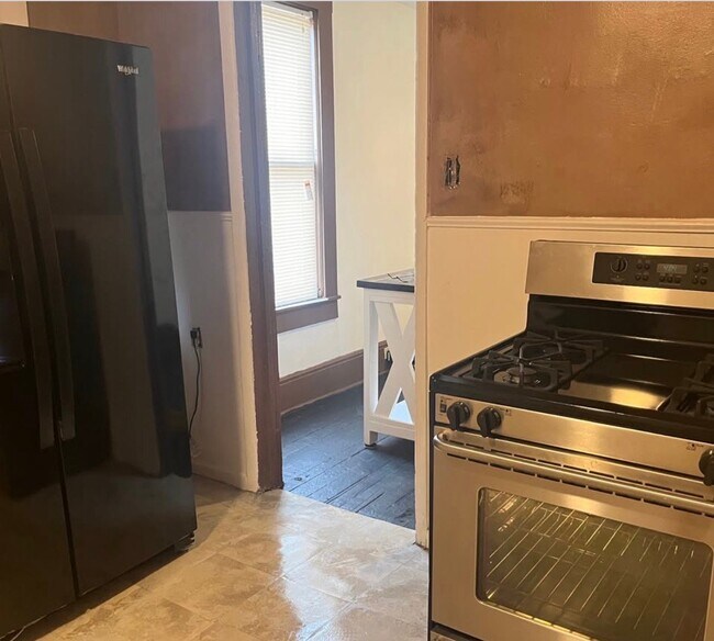 Foto del edificio - 1264 E 59th St