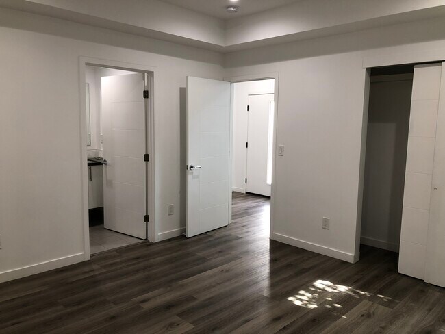 Foto del edificio - 10815 Peach Grove St