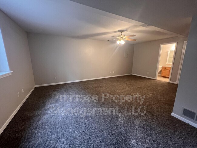 Building Photo - 4968 Stoneback Dr