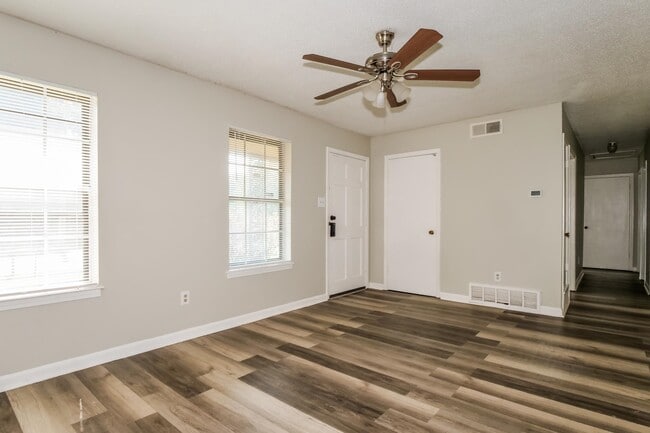 Building Photo - 5120 Breckenwood Dr