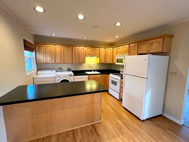 Foto del edificio - 2601 Wilke Rd