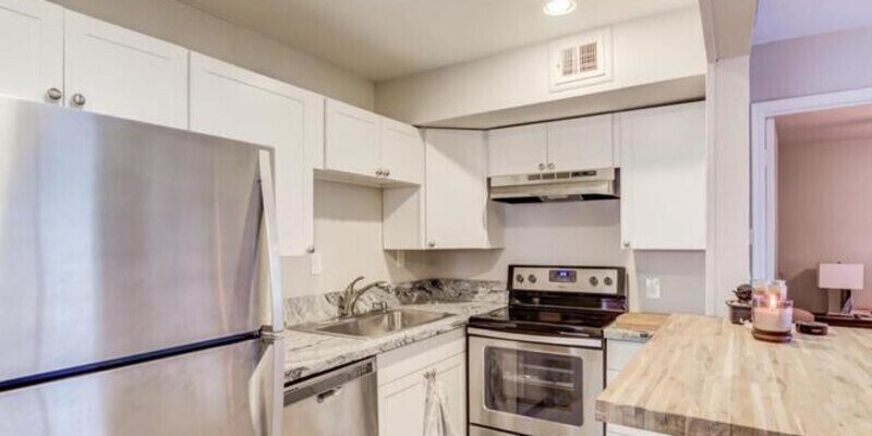 Primary Photo - Fourplex 816