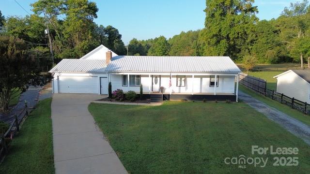 Foto del edificio - 2054 Hickory Hills Dr