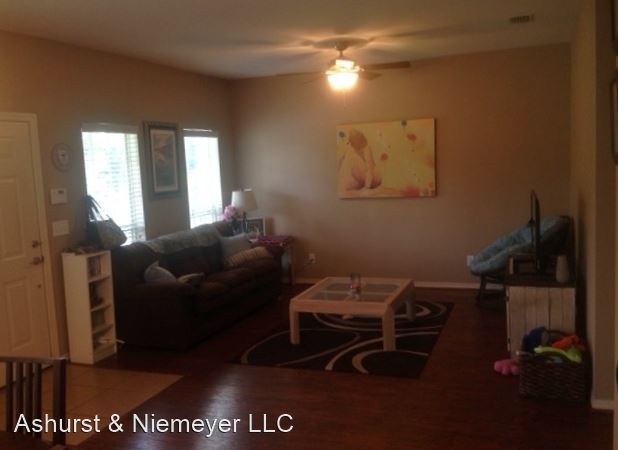 Building Photo - 2 br, 2 bath House - 33189A Stables Dr.