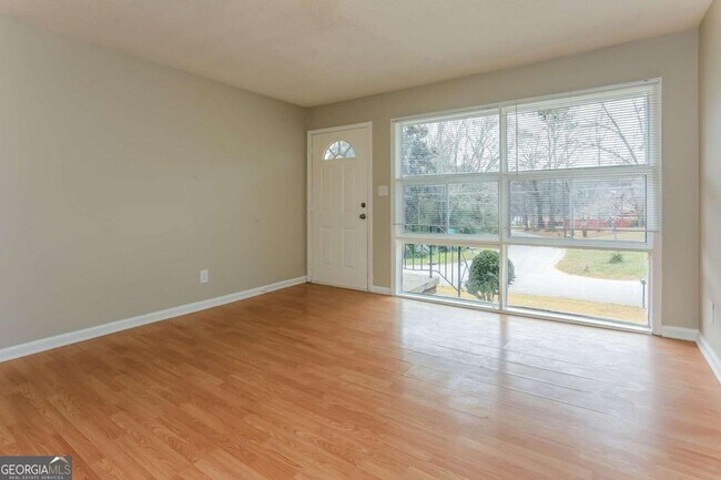 Foto del edificio - 1112 Evelyn Dr