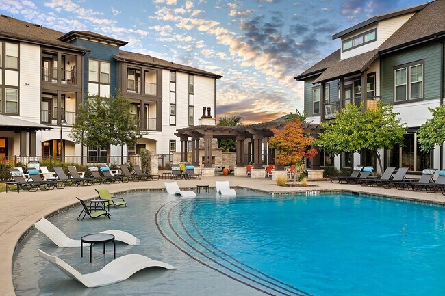Building Photo - Bexley at Whitestone