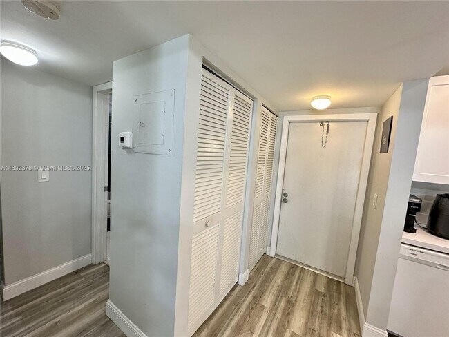 Foto del edificio - 2755 W Atlantic Ave