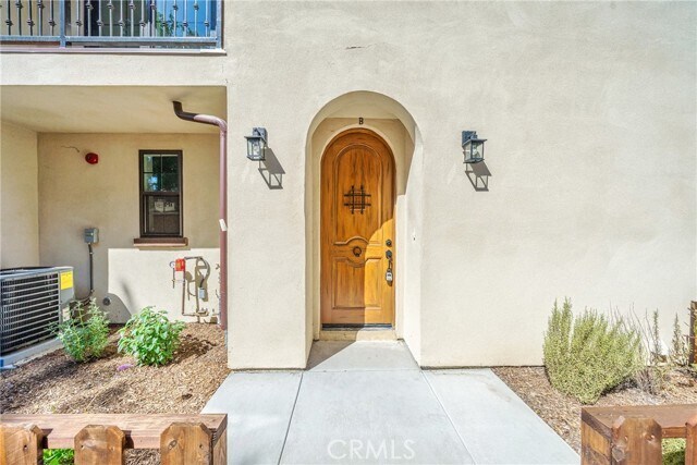 Foto del edificio - 837 W Huntington Dr