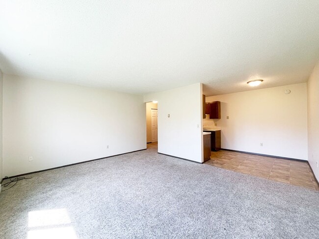 Interior Photo - Summit Park