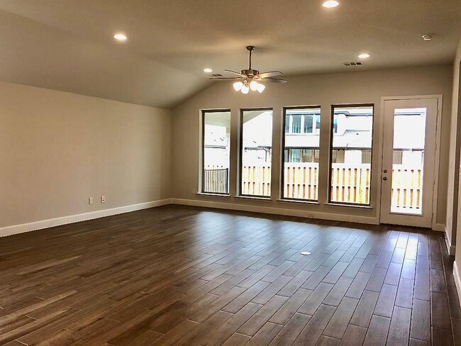 Foto del edificio - 1636 Laverne Mitchell st