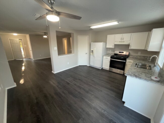 Foto del edificio - 4604 Cool Ridge Ct