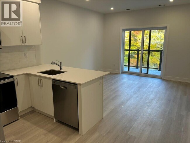 Building Photo - 1100 Lackner Pl