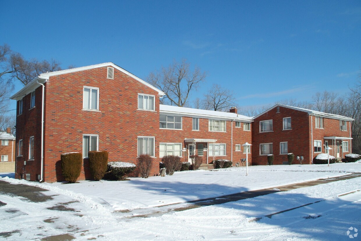 Building Photo - 15100 Miller St