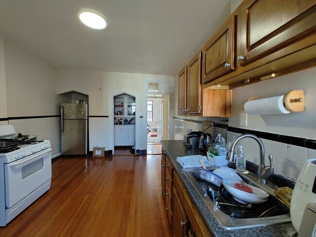 Building Photo - 33 Sciarappa St