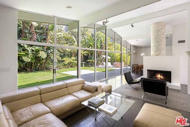 Building Photo - 30611 Las Estrellas Dr