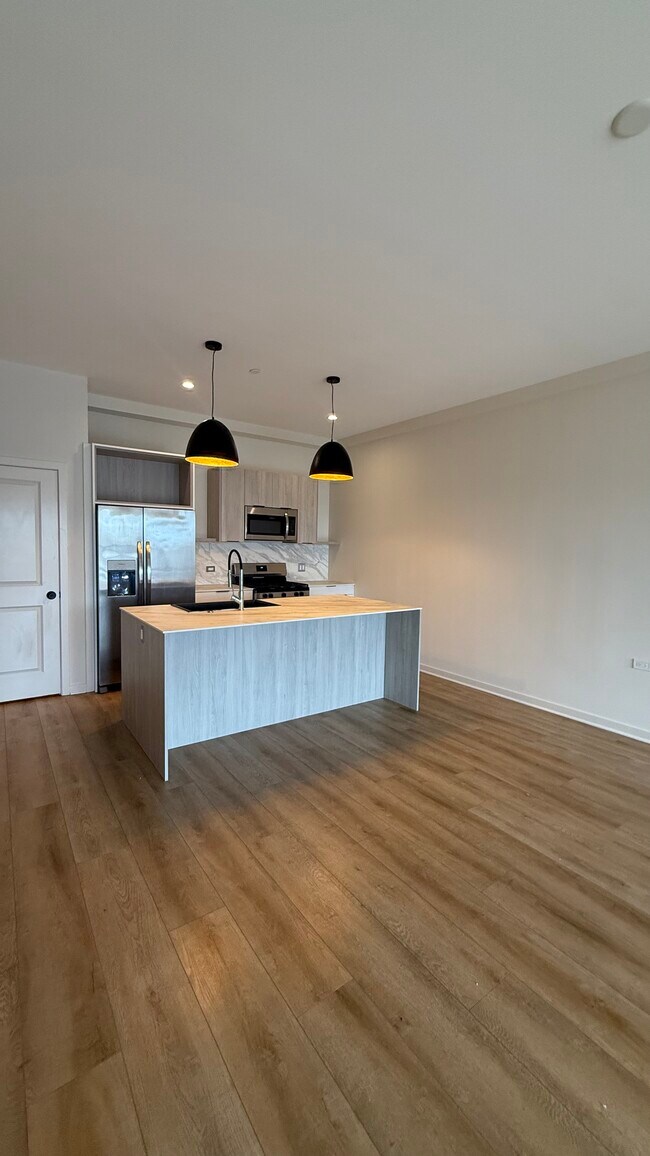 Foto del edificio - 3207 N Narragansett Ave