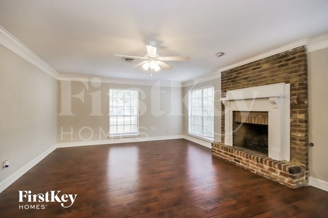 Building Photo - 461 Stephen F Austin Dr