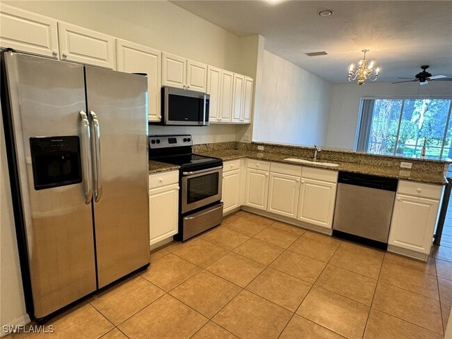 Building Photo - 860 Hampton Cir