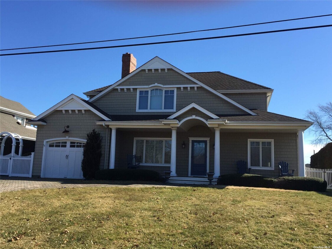 29 Whiting Rd, East Quogue, NY 11942 House Rental in East Quogue, NY