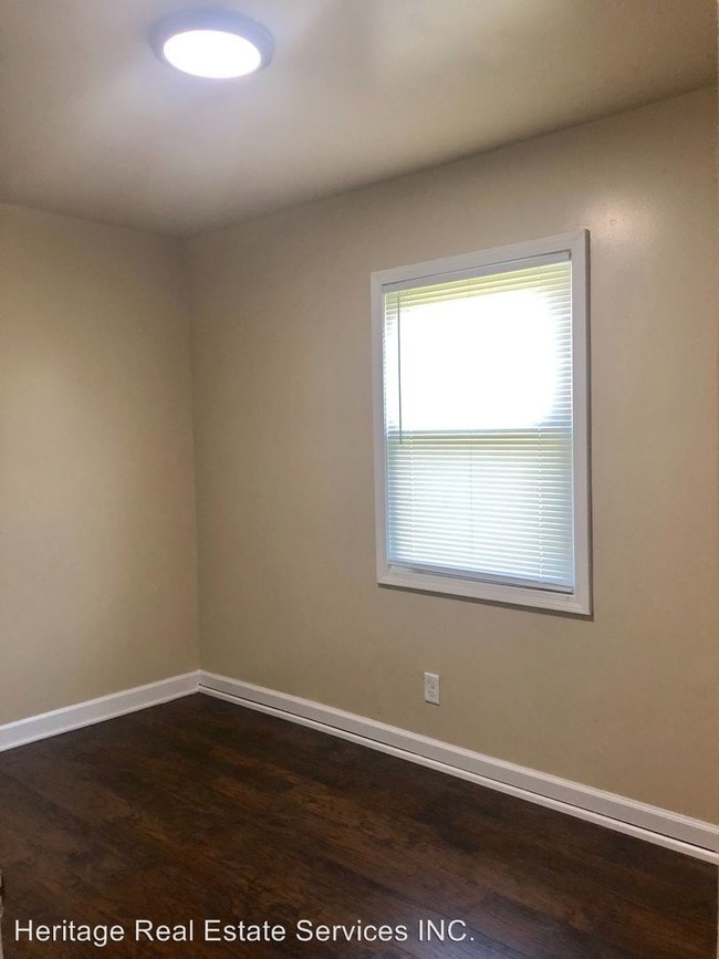 Building Photo - 3 br, 1 bath House - 4060 W 21st ave