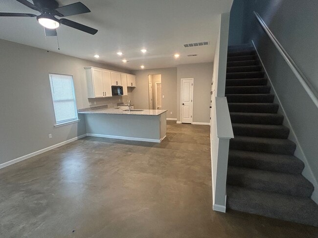 Photo - 3318 Tutwiler Ave Apartment